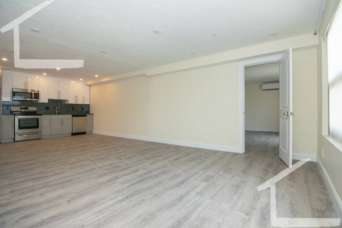 Apartment for rent at 1020 Commonwealth Ave #202, Boston, MA 02215