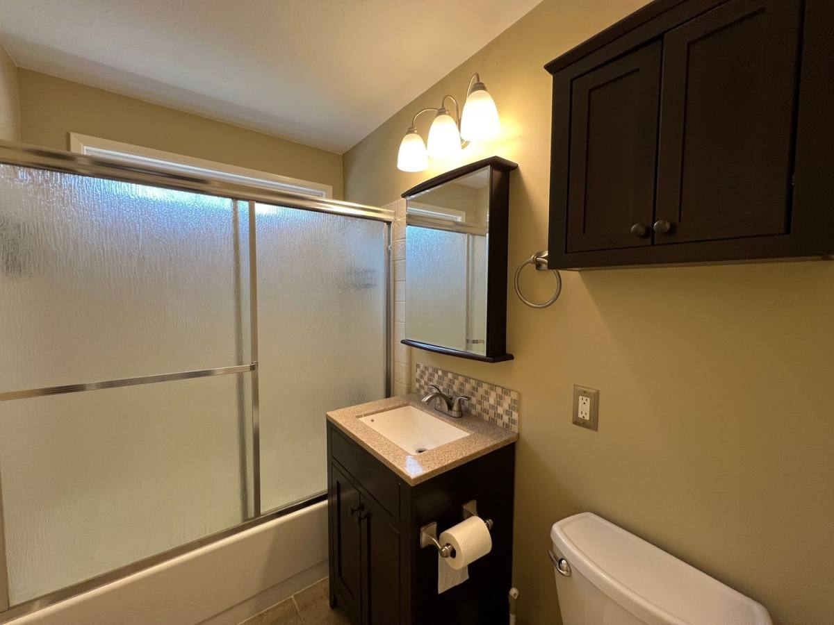 House for rent at 1796 Happy Lane, Eugene, OR 97401