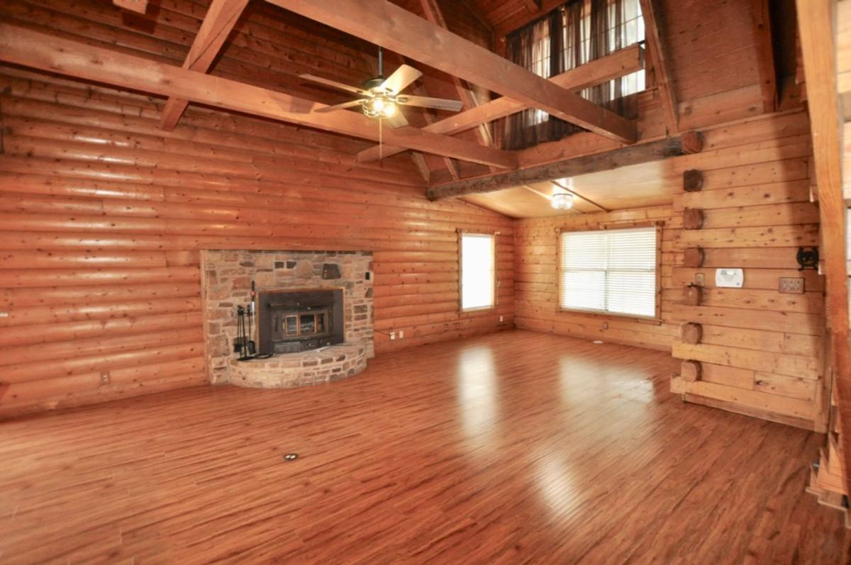 House for rent at 1000 Pritchard Lane, Weatherford, TX 76087