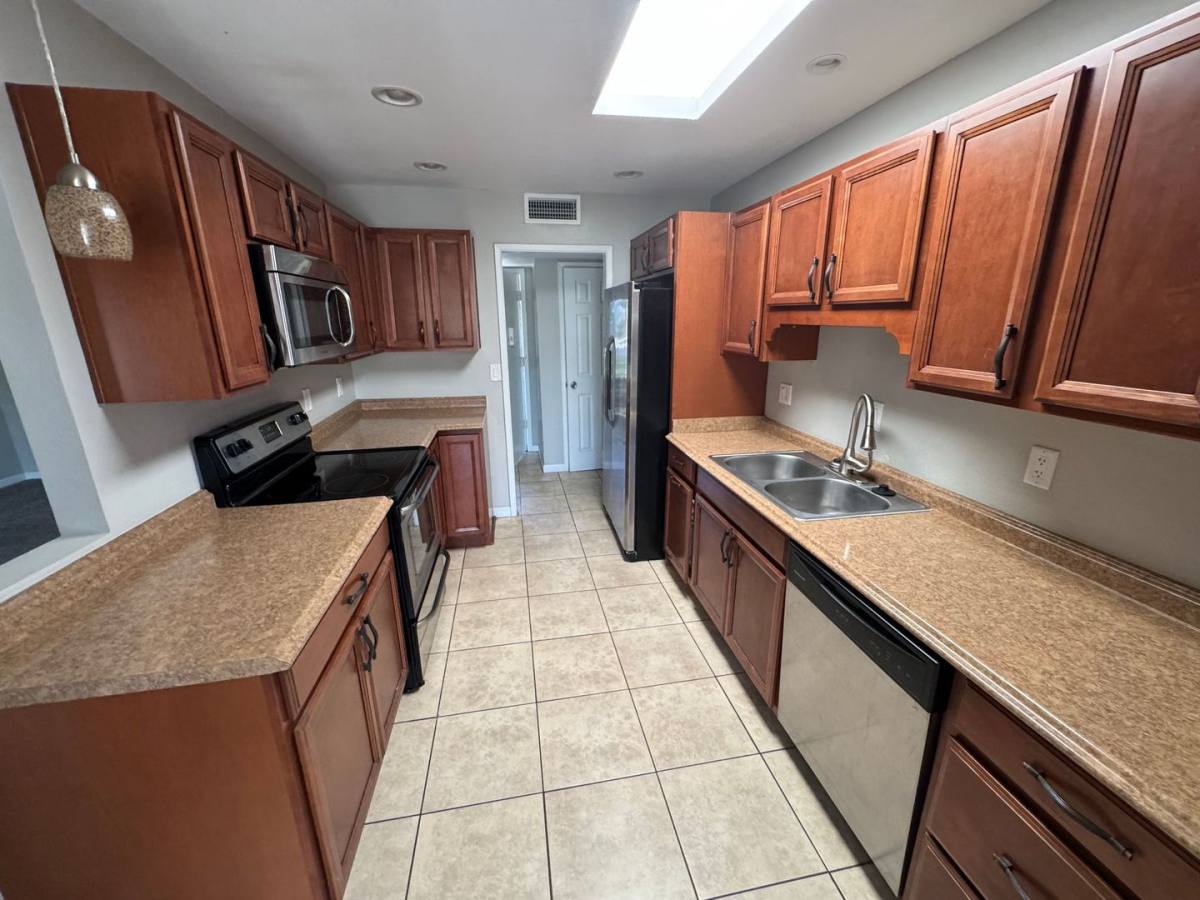 House for rent at 10819 W Connecticut Ave, Sun City, AZ 85351