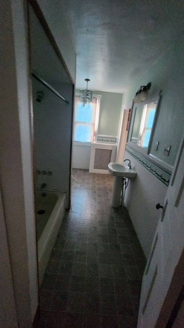 Apartment for rent at 4 Spring Garden St, Lansford, PA 18232