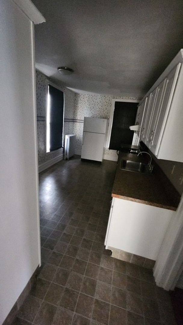 Apartment for rent at 4 Spring Garden St, Lansford, PA 18232