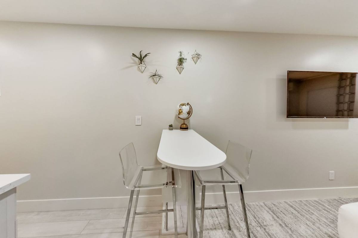 Apartment for rent at 565 Page St, San Francisco, CA 94117