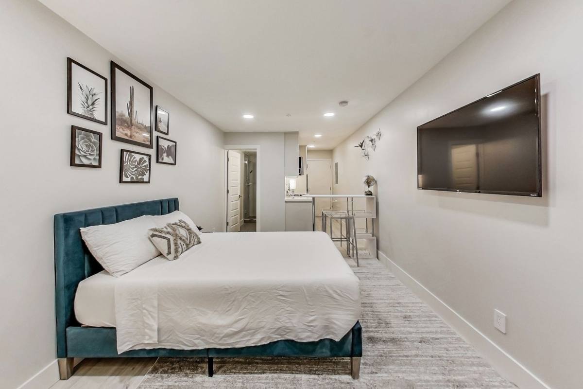 Apartment for rent at 565 Page St, San Francisco, CA 94117