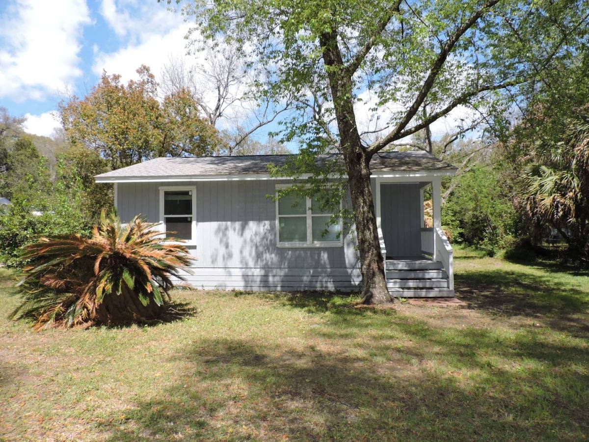 House for rent at 3202 W Lee St, Pensacola, FL 32505