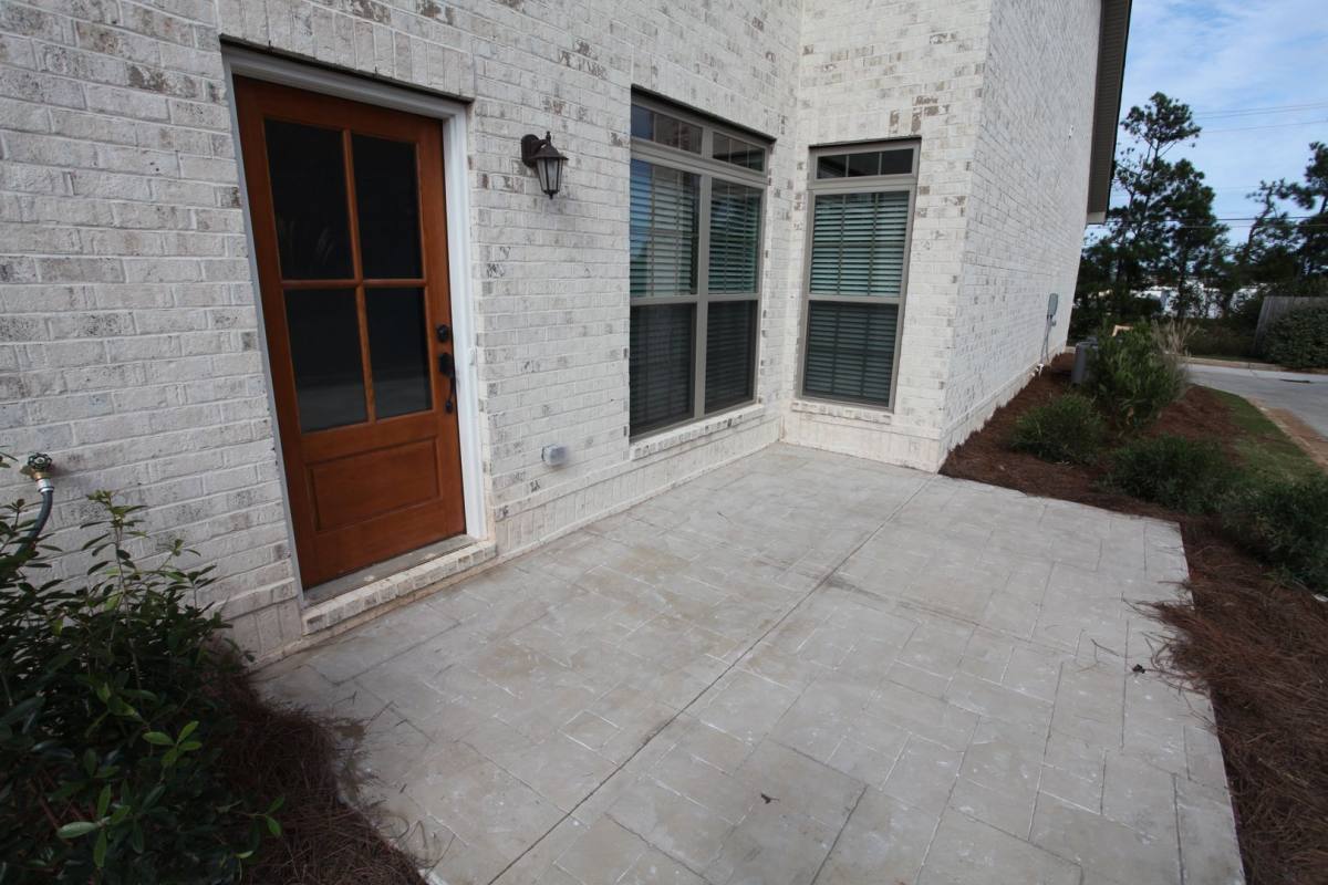 Townhouse for rent at 1090 Runningvine Lane, Auburn, AL 36830