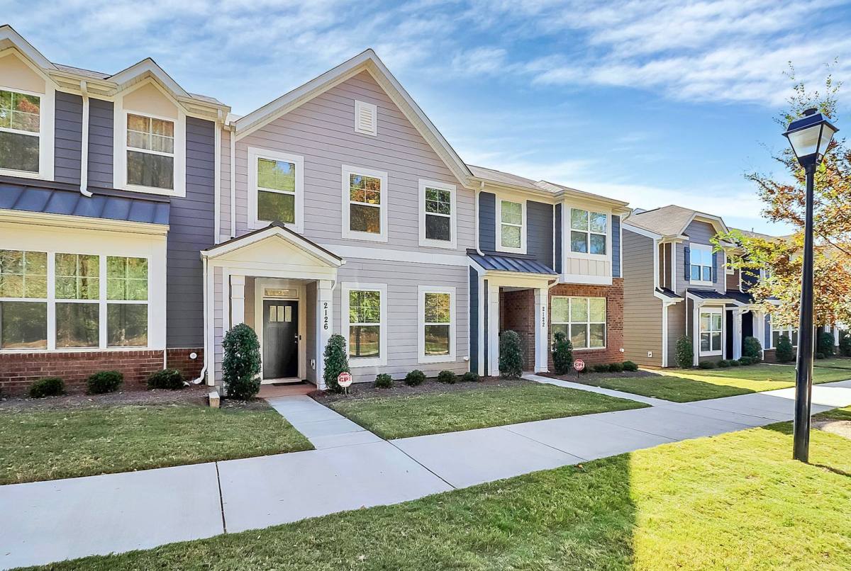 Townhouse for rent at 2126 Blewett Dr, Charlotte, NC 28269