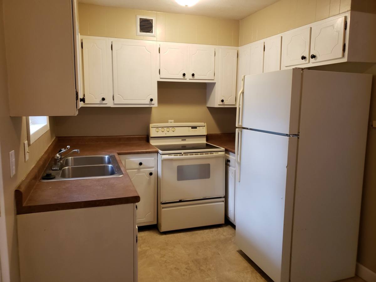 Apartment for rent at 230 Fairway Dr, Bloomington, IL 61701