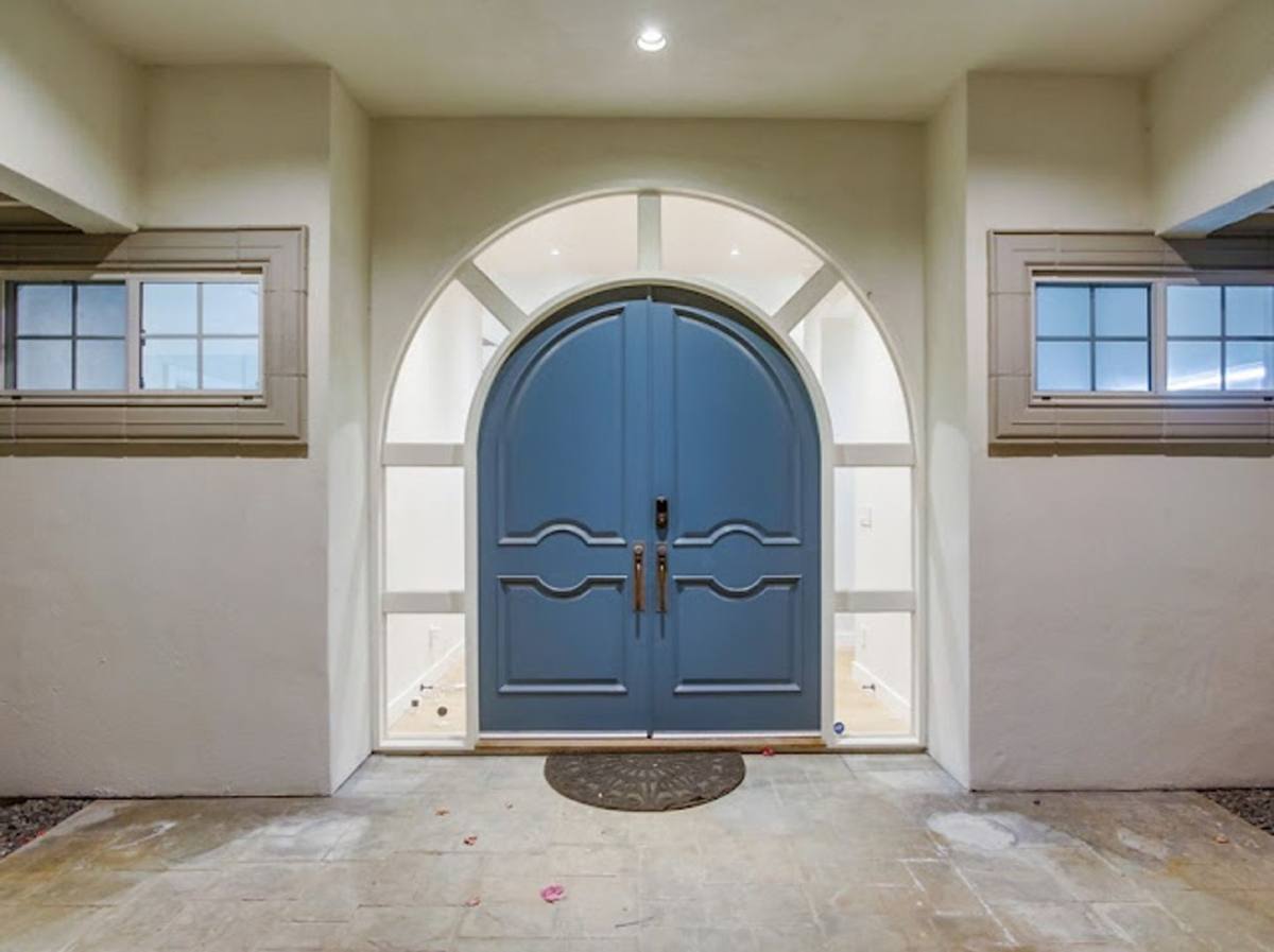House for rent at 4124 Stonebridge Lane, Rancho Santa Fe, CA 92091