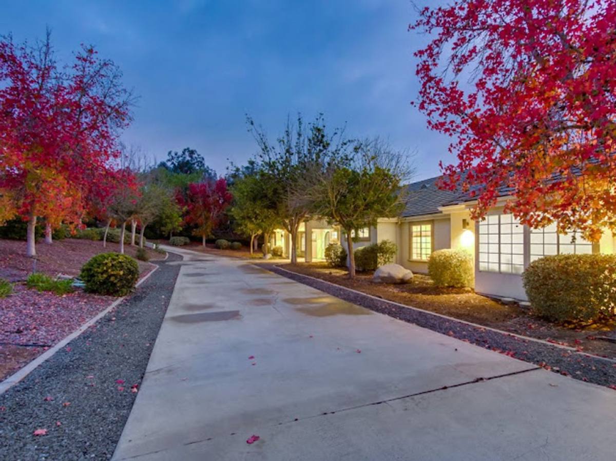 House for rent at 4124 Stonebridge Lane, Rancho Santa Fe, CA 92091