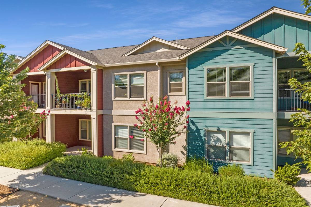 Apartment for rent at 119 W 17th St, Chico, CA 95928