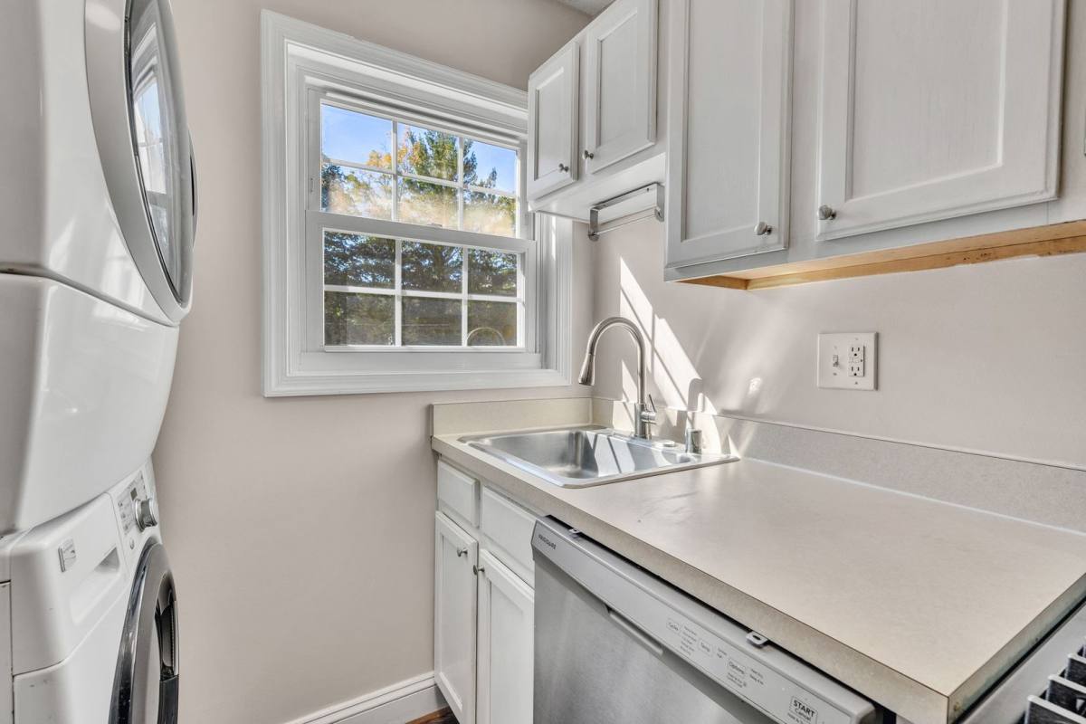 House for rent at 2237 Farrington Ave, Alexandria, VA 22303