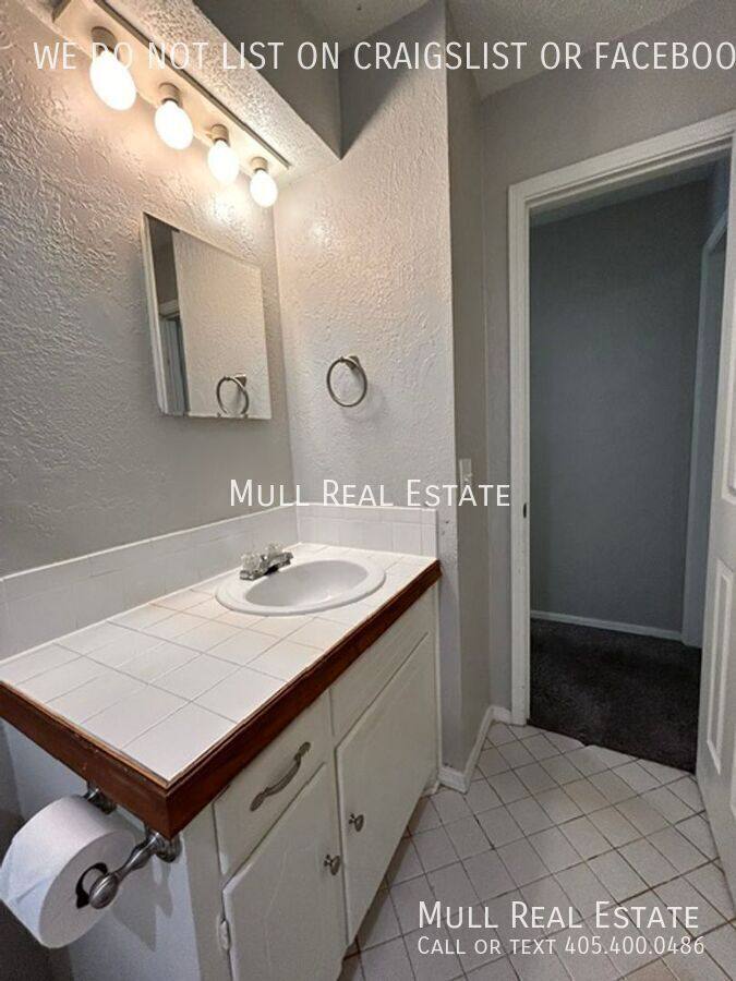 House for rent at 445 NW 86th St, Oklahoma City, OK 73114