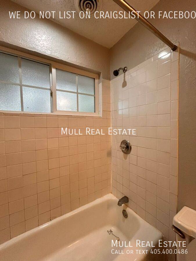 House for rent at 445 NW 86th St, Oklahoma City, OK 73114