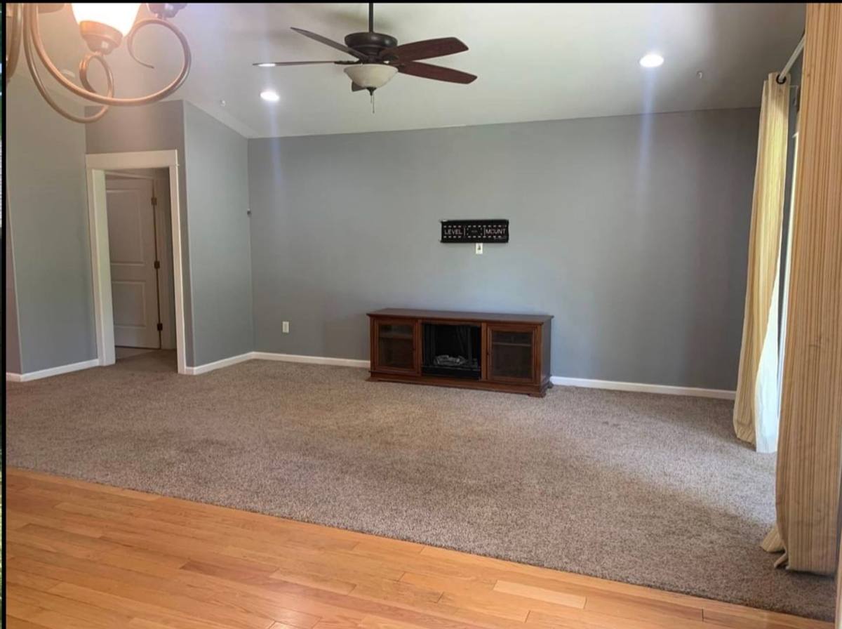 House for rent at 530 St Augustine Dr, Medford, OR 97504