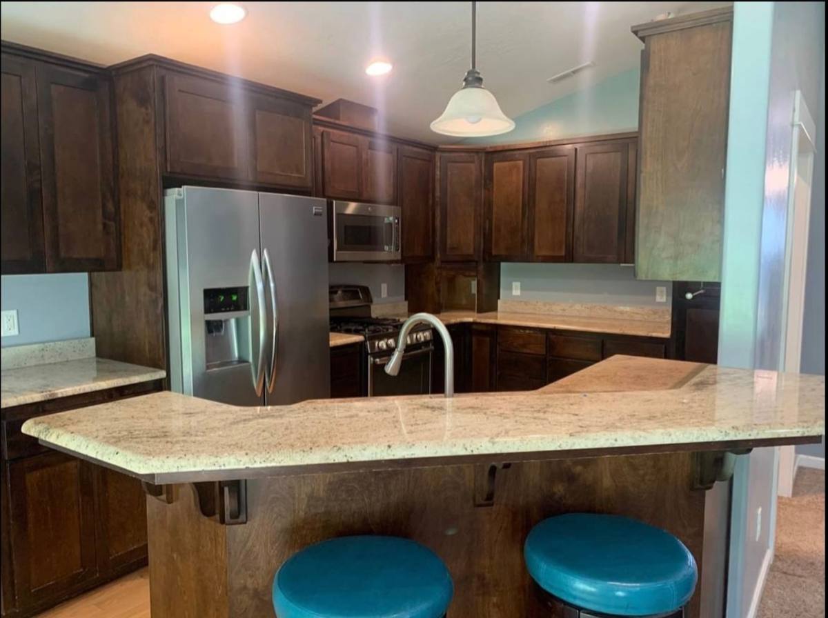 House for rent at 530 St Augustine Dr, Medford, OR 97504