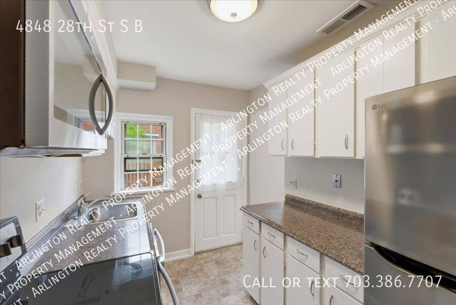 House for rent at 4848 28th St S #B, Arlington, VA 22206