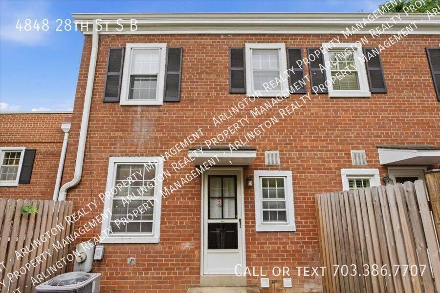 House for rent at 4848 28th St S #B, Arlington, VA 22206