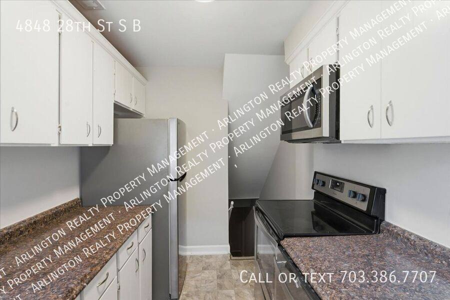 House for rent at 4848 28th St S #B, Arlington, VA 22206