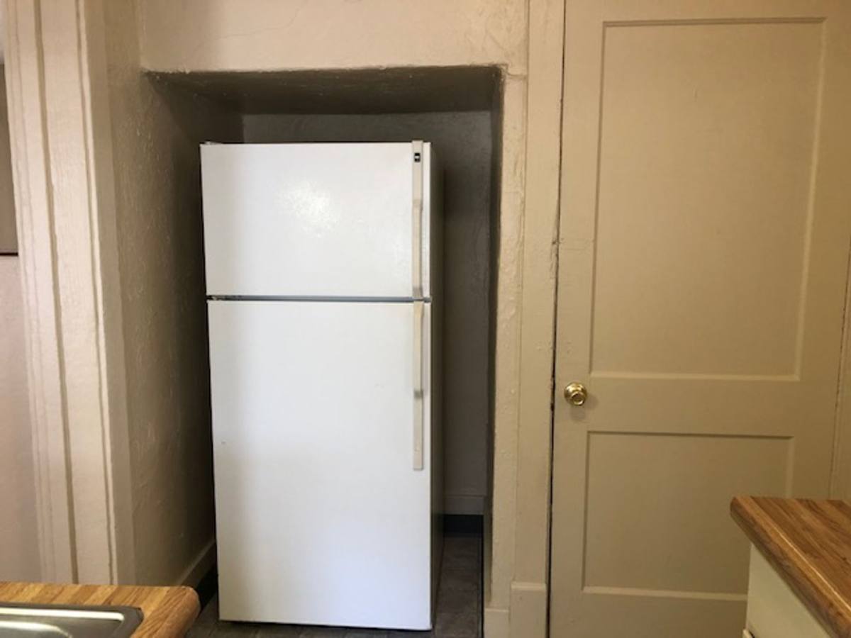 Apartment for rent at 861 865 S, Lincoln, NE 68510