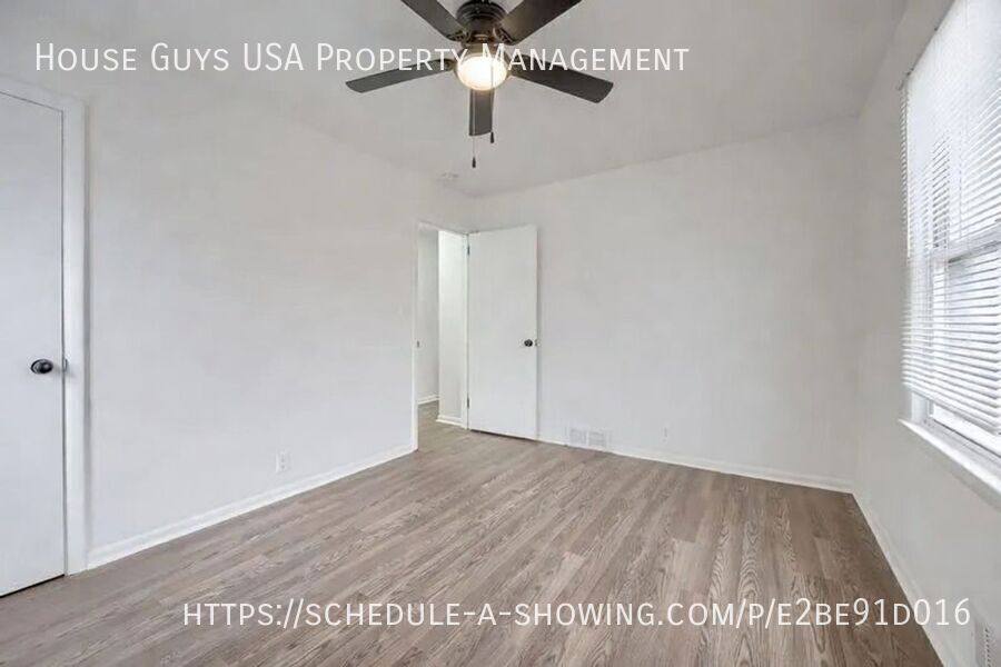 House for rent at 11409 E 31st St S, Independence, MO 64052