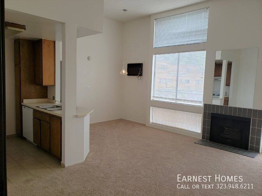 Apartment for rent at 3626 Empire Dr #5, Los Angeles, CA 90034