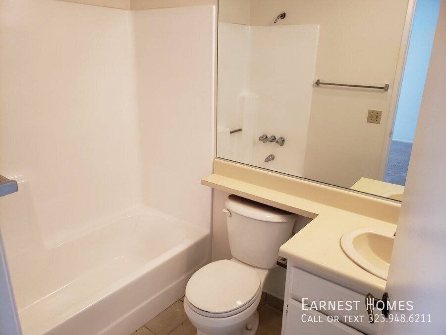 Apartment for rent at 3626 Empire Dr #5, Los Angeles, CA 90034