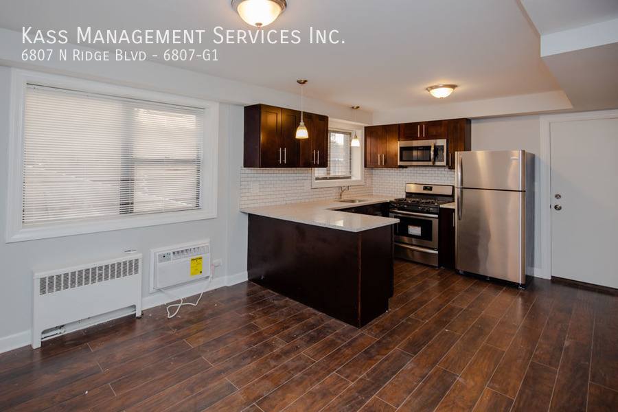 Apartment for rent at 6807 N Ridge Blvd #G1, Chicago, IL 60645