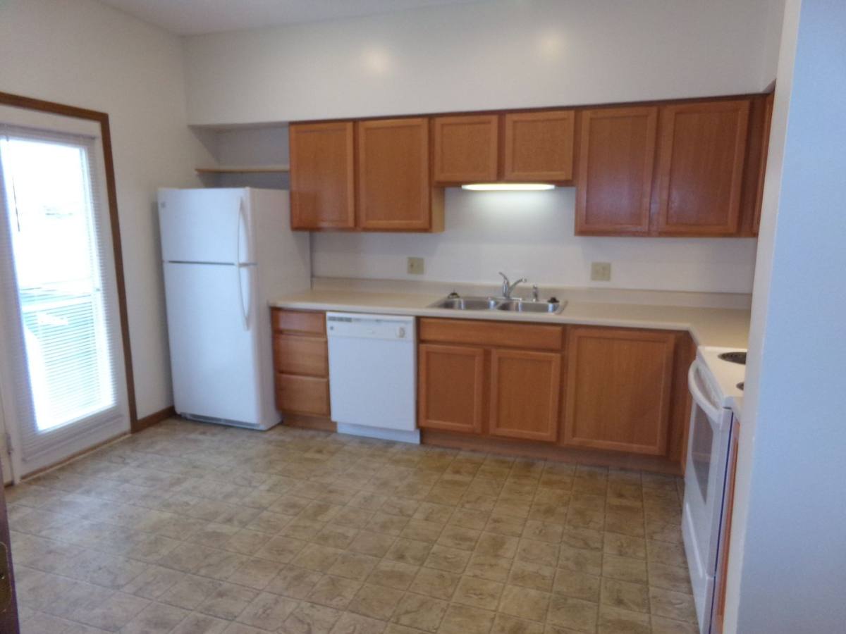 Apartment for rent at 1001, 1003, 1005, 1007 Jill Court, Piqua, OH 45356