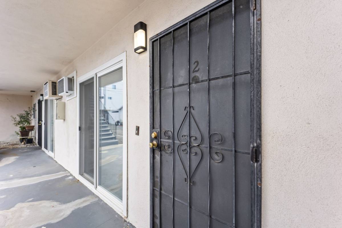 Apartment for rent at 14525 Albers St, Van Nuys, CA 91411