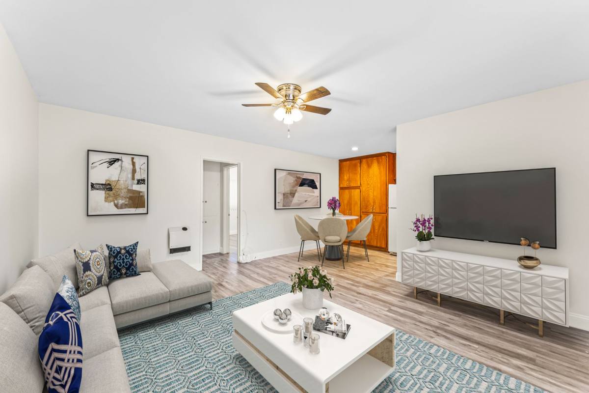 Apartment for rent at 14525 Albers St, Van Nuys, CA 91411