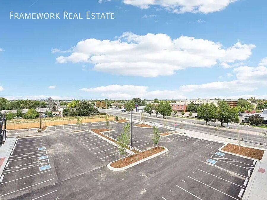 Apartment for rent at 11800 E Colfax Ave #105, Aurora, CO 80010