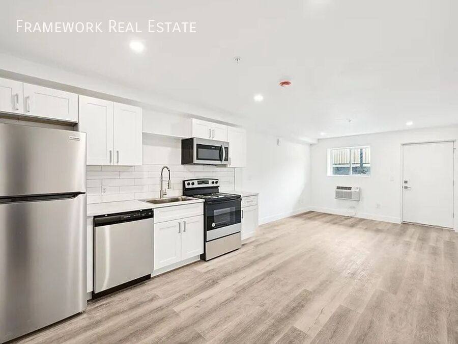 Apartment for rent at 11800 E Colfax Ave #105, Aurora, CO 80010