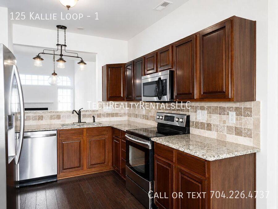 Townhouse for rent at 125 Kallie Loop #1, Mooresville, NC 28117