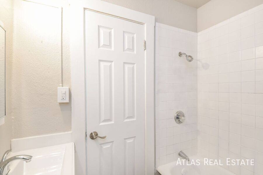 Apartment for rent at 970 N Pearl St #10, Denver, CO 80203