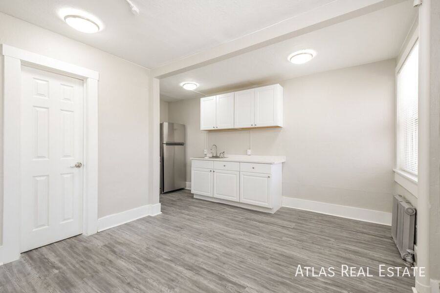 Apartment for rent at 970 N Pearl St #10, Denver, CO 80203