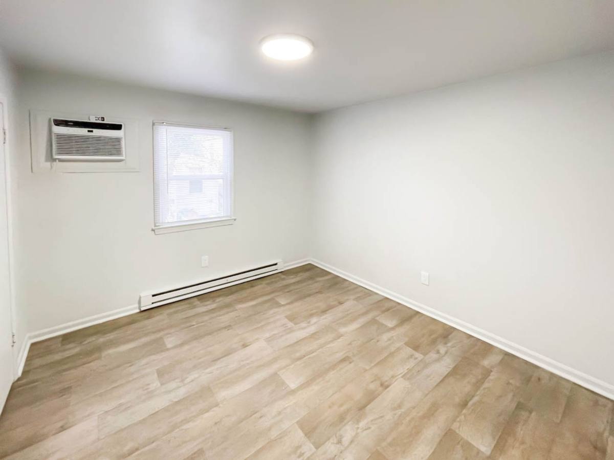 Apartment for rent at 7433 Fenner St, Norfolk, VA 23505
