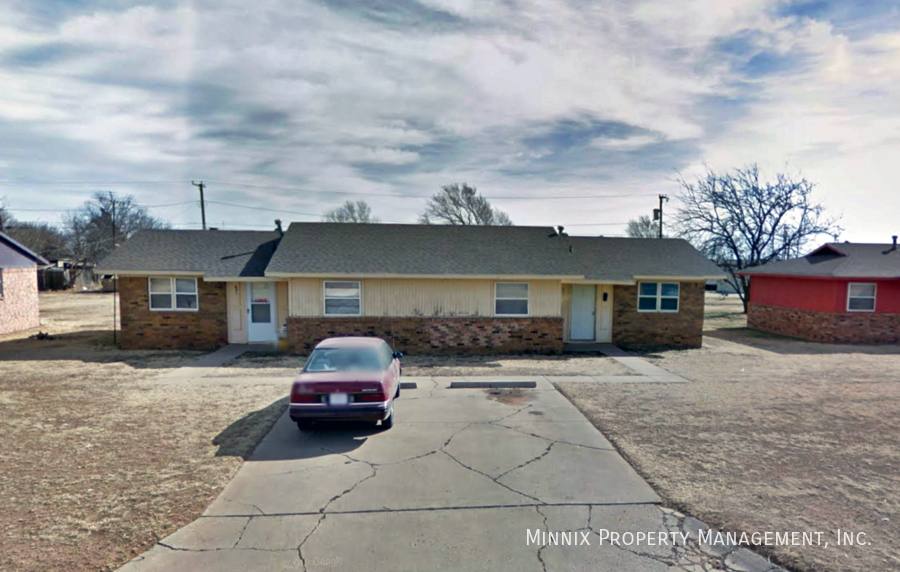Apartment for rent at 629 S Crosby St, Crosbyton, TX 79322