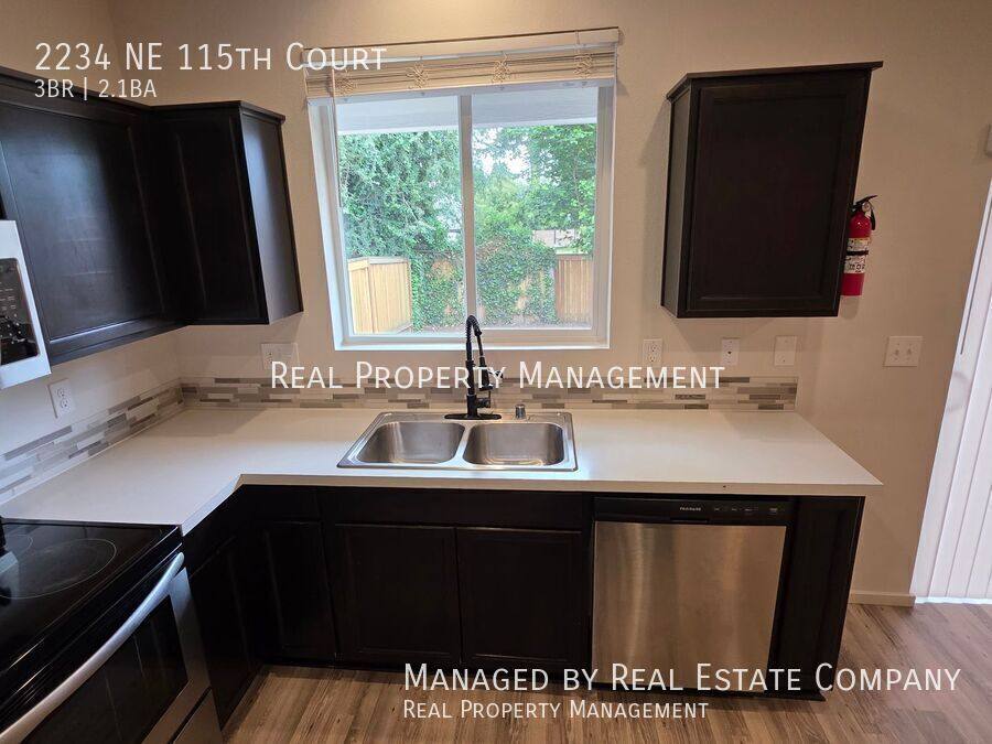 Townhouse for rent at 2234 NE 115th Court, Vancouver, WA 98684