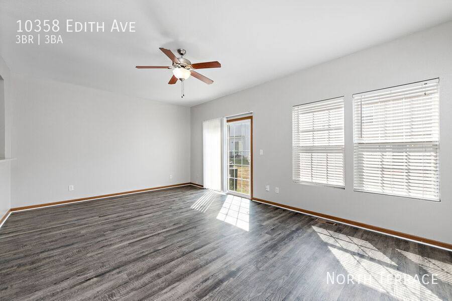 Townhouse for rent at 10358 Edith Ave, Kansas City, KS 66109
