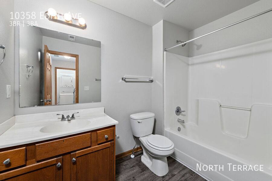 Townhouse for rent at 10358 Edith Ave, Kansas City, KS 66109