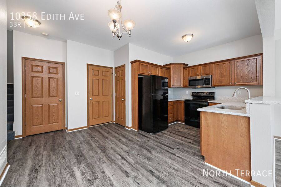 Townhouse for rent at 10358 Edith Ave, Kansas City, KS 66109