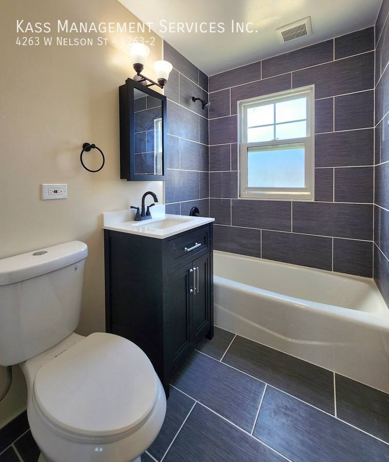 Apartment for rent at 4263 W Nelson St #2, Chicago, IL 60641