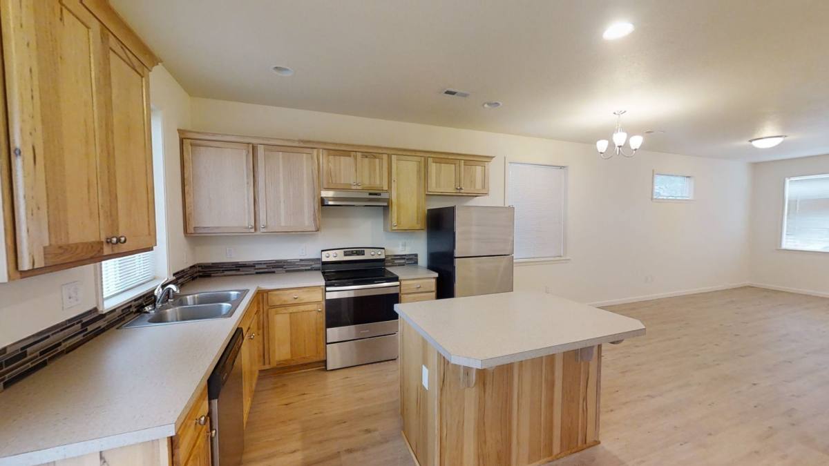 Townhouse for rent at 8316 SE Ramona St, Portland, OR 97206