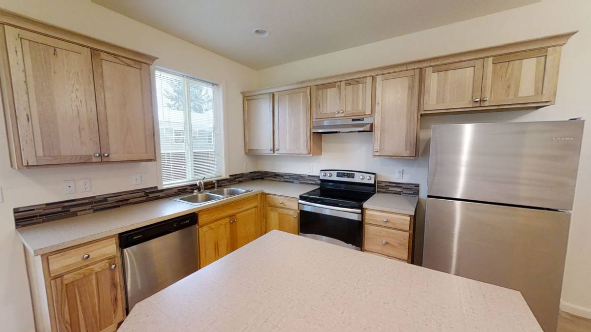 Townhouse for rent at 8316 SE Ramona St, Portland, OR 97206