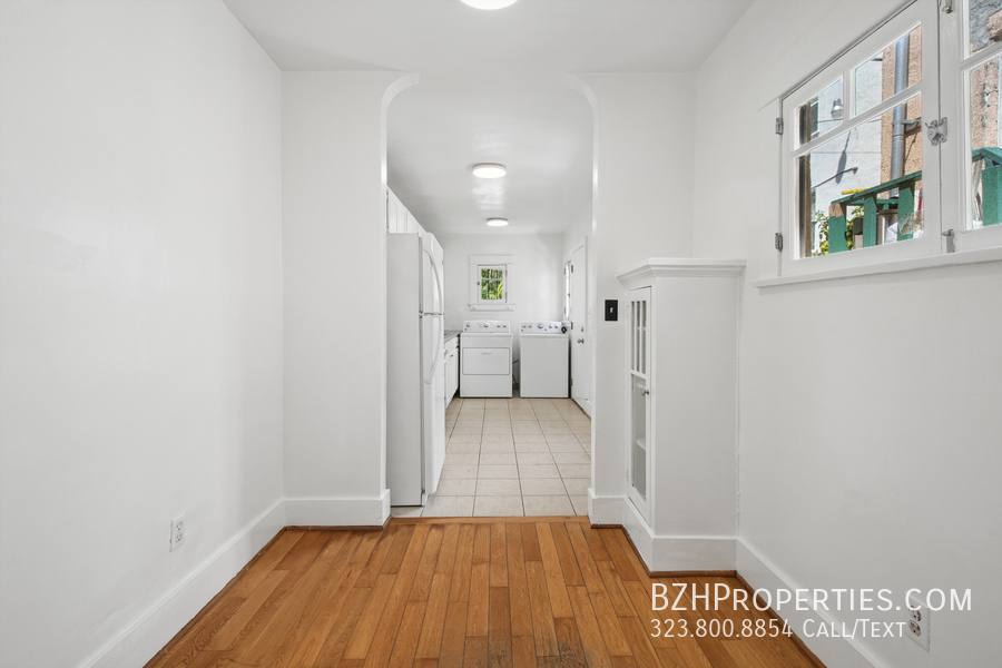 Apartment for rent at 2515 Elsinore St, Los Angeles, CA 90026