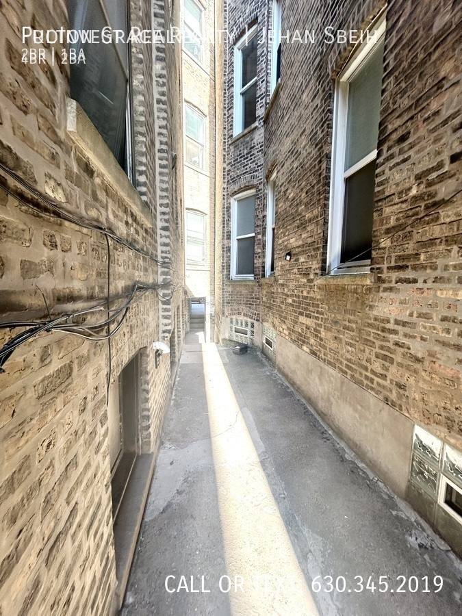 Apartment for rent at 2128 N Sheffield Ave #2R, Chicago, IL 60614