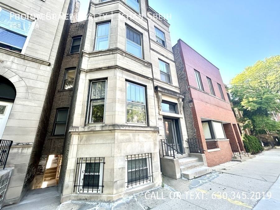 Apartment for rent at 2128 N Sheffield Ave #2R, Chicago, IL 60614