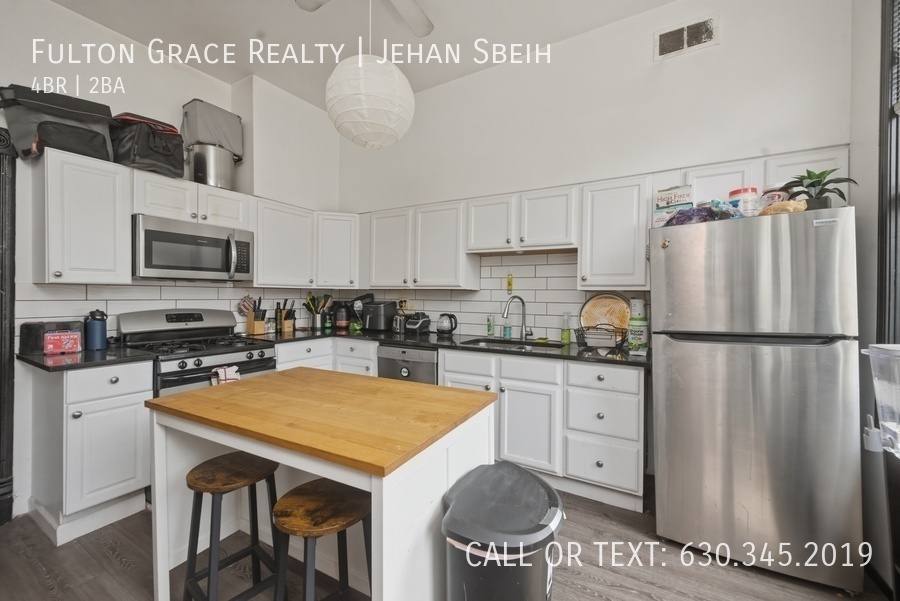 Apartment for rent at 2128 N Sheffield Ave #2R, Chicago, IL 60614