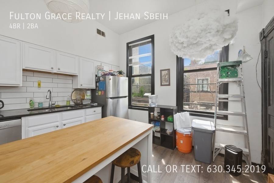 Apartment for rent at 2128 N Sheffield Ave #2R, Chicago, IL 60614